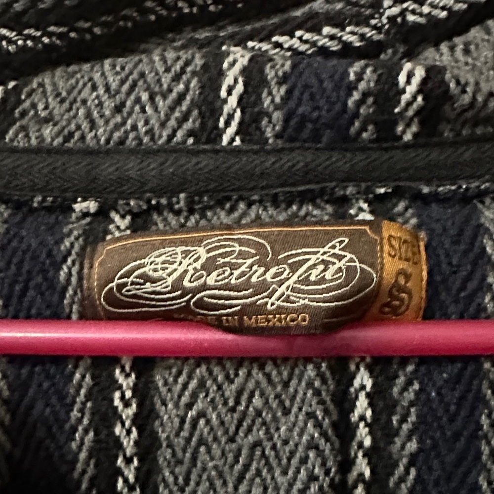 Striped Drug Rug Pullover - Picture 2 of 4
